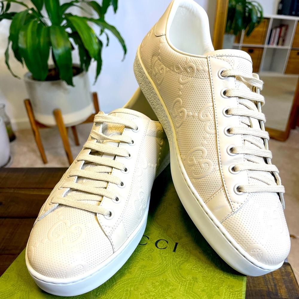 AUTHENTIC Men’s Ace Gucci GG Embossed Sneakers